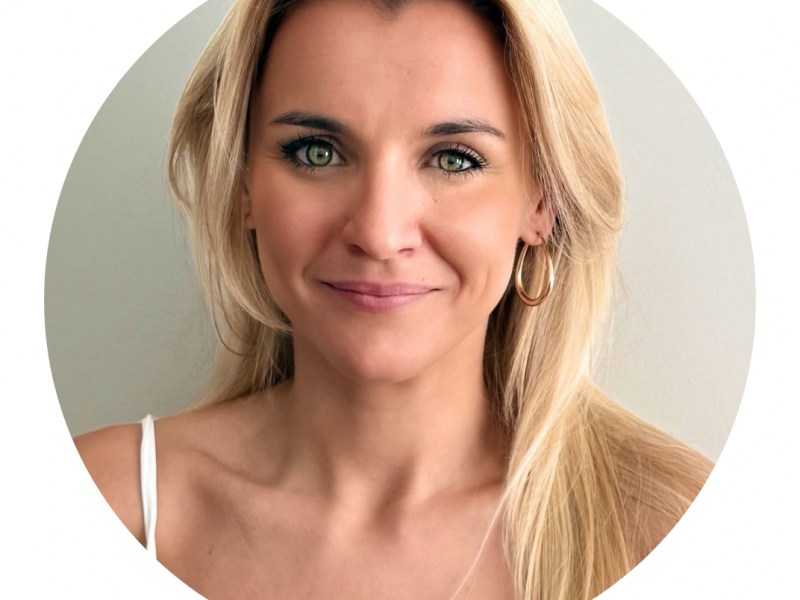 Ester Naenen