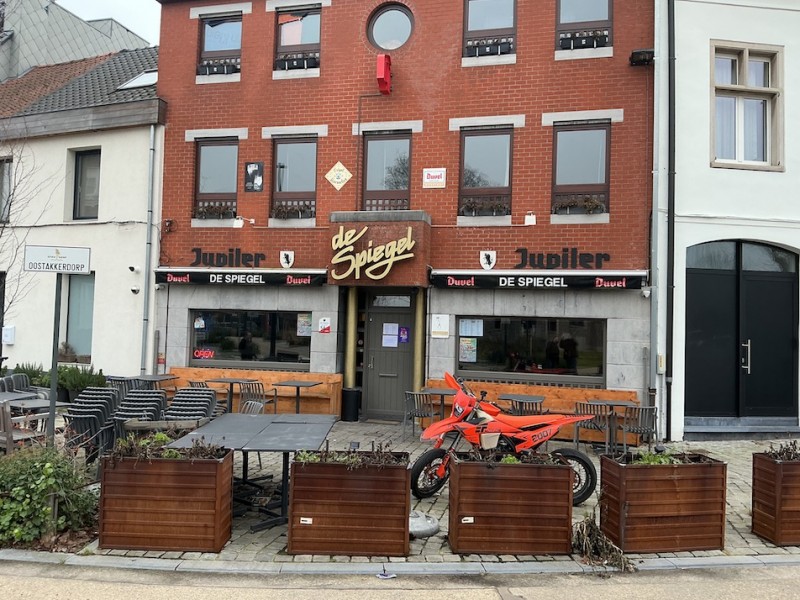 Café De Spiegel