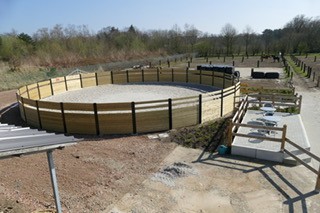 Nieuwe longeerpiste bij Stal Mishagen