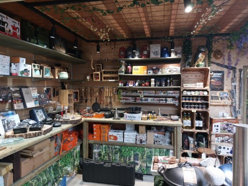 Stap binnen en ontdek het buitenleven bij Bushcraft Delo