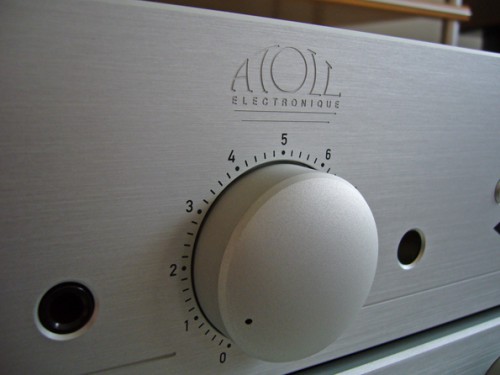 Nieuw Atoll IN80 Signature stereo versterker te beluisteren.