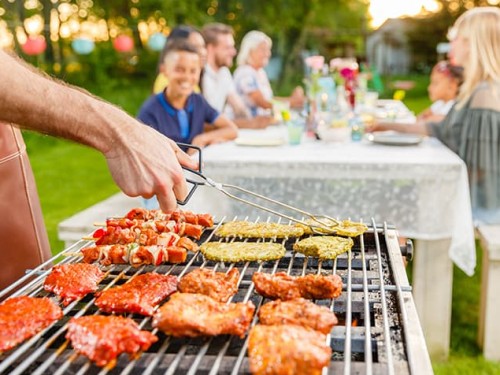 BBQ in de tuin? Zo maak je er een smakelijke zomer van
