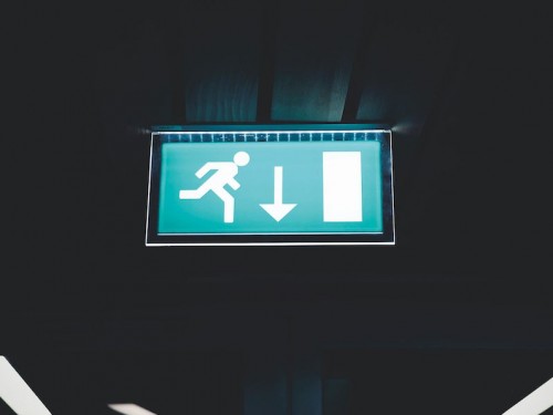 Hoe veiligheid in professionele en openbare omgevingen versterkt kan worden