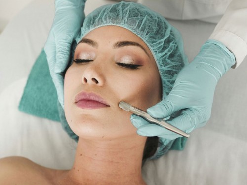 Steeds meer mensen kiezen voor kleine esthetische ingrepen