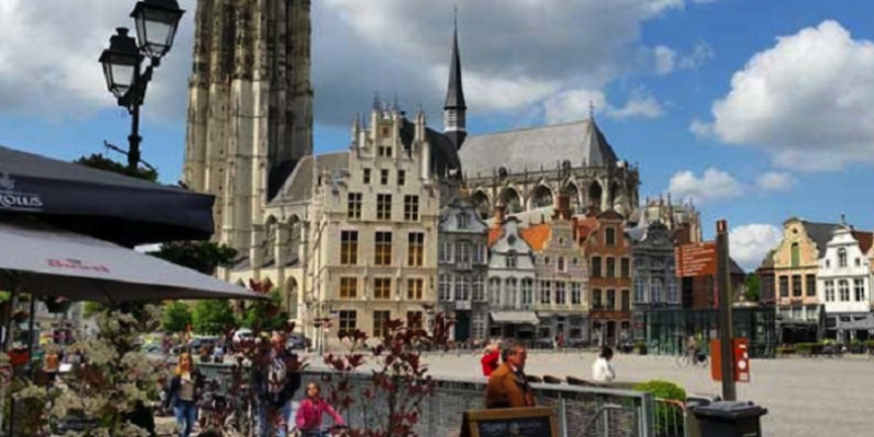 Stad Mechelen gaat een premie kernversterkend renoveren aanbieden