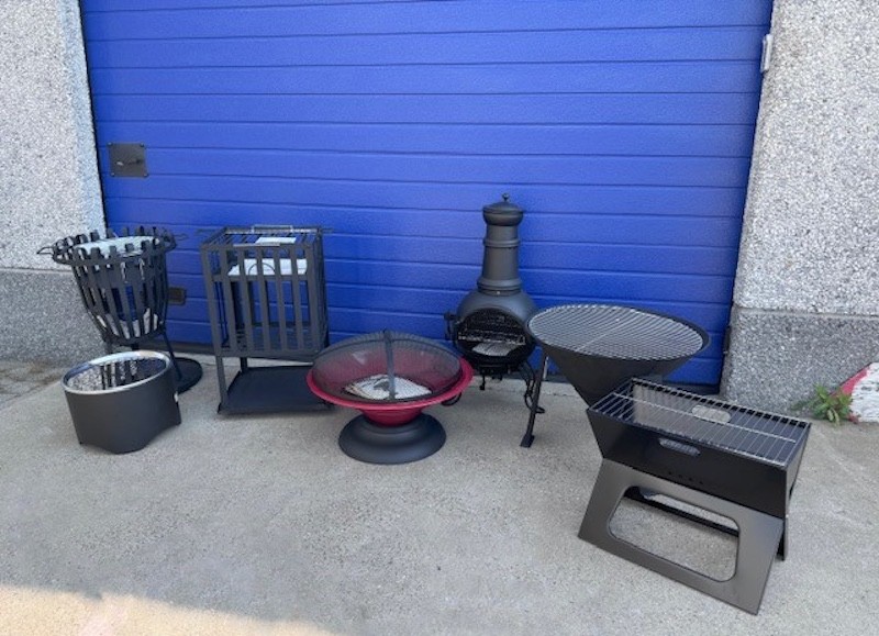 Uitverkoop vuurschalen en mini-barbecues, promotie zolang de voorraad strekt! 
