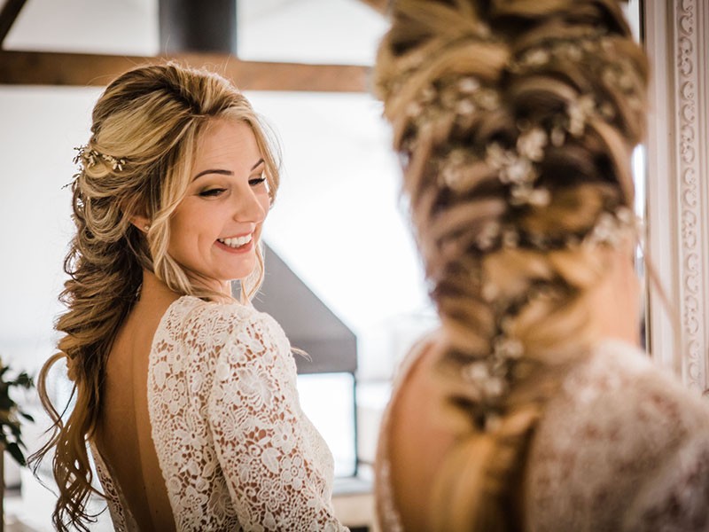 Trouw je dit jaar? Boek je Bruids make-up & haar tijdig.