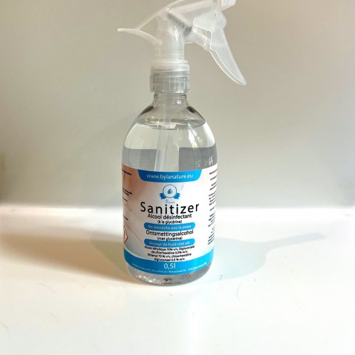 Sanitizer 0,5l Ontsmettingsalcohol 70% met glycerine MET GRATIS VERSTUIVER