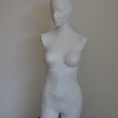Beeld kunststof 110cm