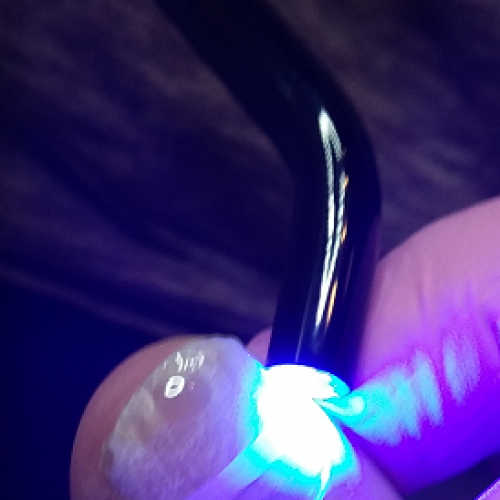 Uithardingslamp voor composiet