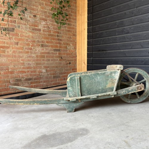 Houten kruiwagen