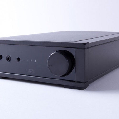 Rega IO integrated stereo versterker