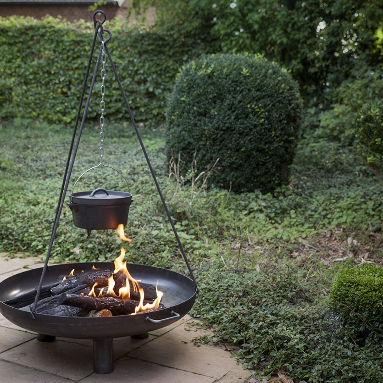 Driepoot Driepoot voor vuurschaal - Bushcraft Delo - Inforegio.be